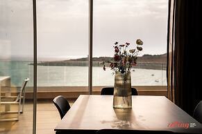 Stunning sea Views From a Gorgeous Penthouse