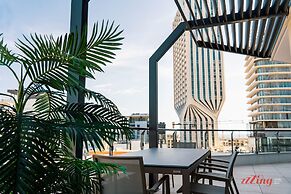 Elegance Excitement Luxury Downtown Escape