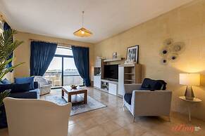 Pet Friendly Penthouse Rooftop Jacuzzi With Views