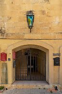 Pet Friendly Penthouse Rooftop Jacuzzi With Views