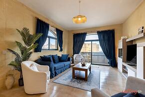 Pet Friendly Penthouse Rooftop Jacuzzi With Views