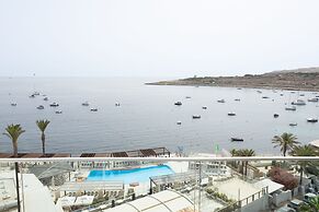 Mediterranean Living Right by the sea