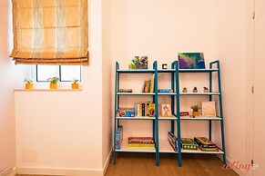 Glamorous Apartment With Panoramic Green Views