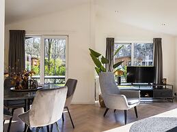 Beautiful Lodge With a Nice Terrace in Brabant