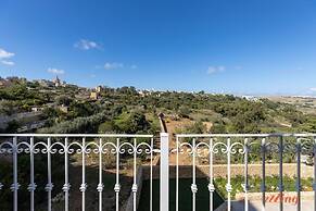 Gozo - Apartment With Stunning Views Shared Pool