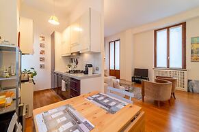 Isola Cozy Apartment by Wonderful Italy