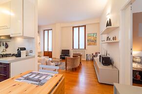 Isola Cozy Apartment by Wonderful Italy