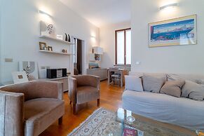 Isola Cozy Apartment by Wonderful Italy