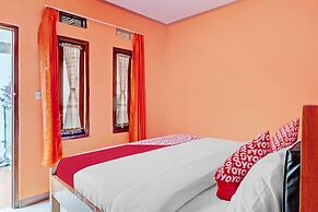 OYO 90454 Adinda Homestay Cibodas Lembang