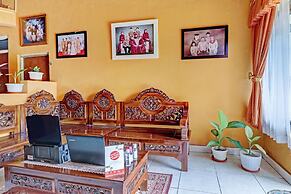 OYO 90454 Adinda Homestay Cibodas Lembang