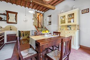 Chiara House In Galenda