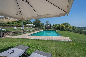 Chiara House In Galenda