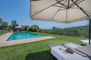 Chiara House In Galenda