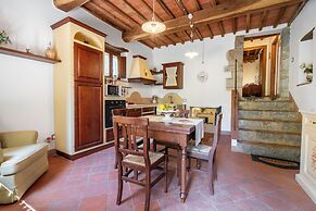 Chiara House In Galenda