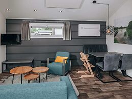 Nice Chalet With ac and Sloop