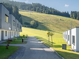 Pleasant Chalet on the ski Slopes