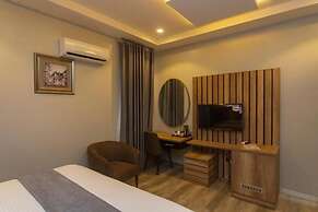 Stay And Homely Quintessential Hotel