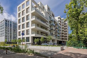 Modern Studio Warsaw by Renters Prestige