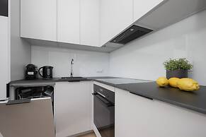 Apartments Mokotów by Renters Prestige