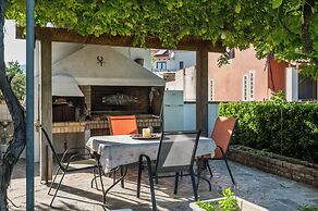 Phos Elegant Residences by Konnect, 400m to the beach