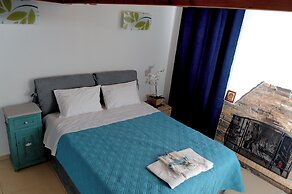 Maisonette Theoni with Sea View