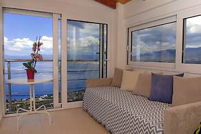 Maisonette Theoni with Sea View