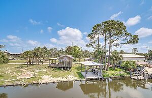 Gulf of Mexico Beach Cottage: Walk to Boat Ramp!