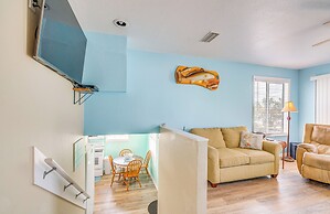 Gulf of Mexico Beach Cottage: Walk to Boat Ramp!