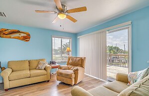 Gulf of Mexico Beach Cottage: Walk to Boat Ramp!