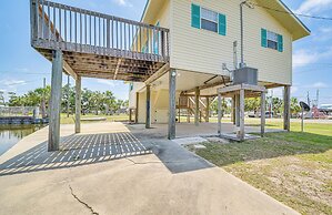 Gulf of Mexico Beach Cottage: Walk to Boat Ramp!