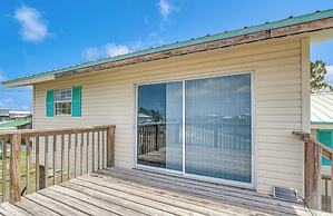Gulf of Mexico Beach Cottage: Walk to Boat Ramp!