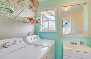 Gulf of Mexico Beach Cottage: Walk to Boat Ramp!