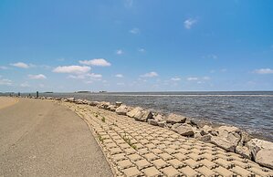 Gulf of Mexico Beach Cottage: Walk to Boat Ramp!