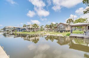 Gulf of Mexico Beach Cottage: Walk to Boat Ramp!