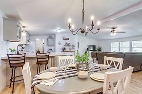 North Fairfield Family Home w/ Hot Tub & Porch!