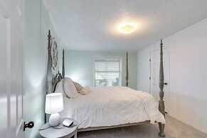 North Fairfield Family Home w/ Hot Tub & Porch!