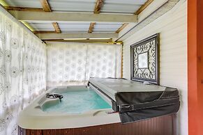 North Fairfield Family Home w/ Hot Tub & Porch!