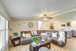 North Fairfield Family Home w/ Hot Tub & Porch!