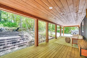 Hot Tub + Fire Pit: Peaceful Gatlinburg Getaway!