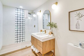 Hot Tub + Fire Pit: Peaceful Gatlinburg Getaway!