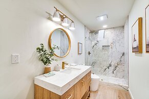 Hot Tub + Fire Pit: Peaceful Gatlinburg Getaway!