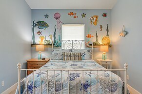 Crystal Beach Stilt House w/ Deck, Steps to Gulf!