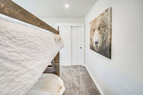 Private Hot Tub: Newly Built Fraser Townhome