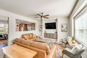 Private Hot Tub: Newly Built Fraser Townhome