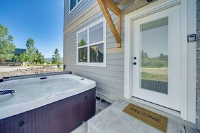 Private Hot Tub: Newly Built Fraser Townhome