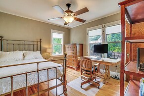 Cozy Cheyenne Home w/ Yard < 1 Mi to Downtown!