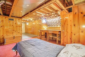 Cozy Cheyenne Home w/ Yard < 1 Mi to Downtown!