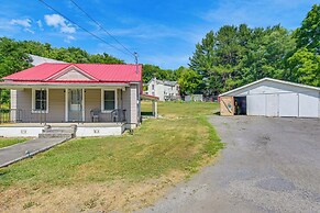Cozy Tazewell Home w/ Grill on Back of the Dragon!