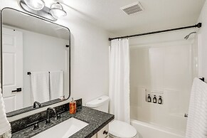 Quaint Flagstaff Condo w/ Balcony ~ 6 Mi to Dtwn!