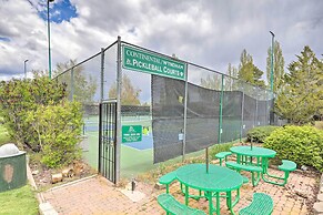 Quaint Flagstaff Condo w/ Balcony ~ 6 Mi to Dtwn!